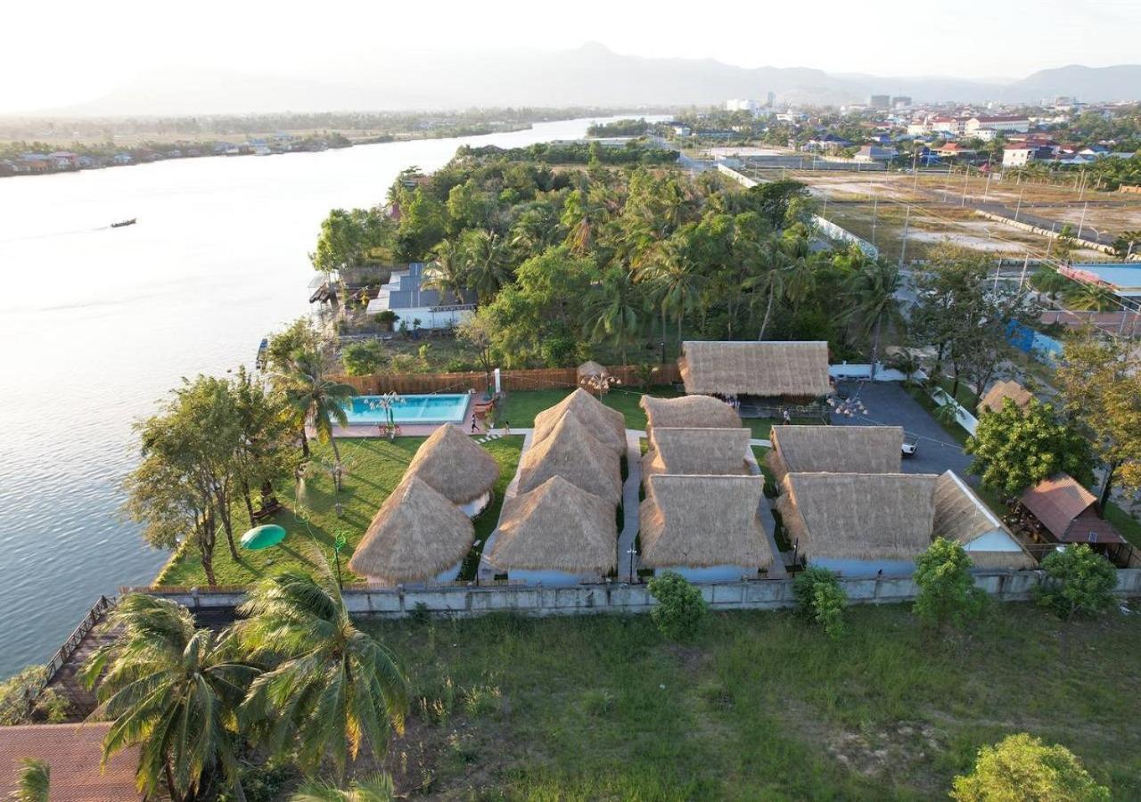 Sea Sand Resort Kampot Exterior photo