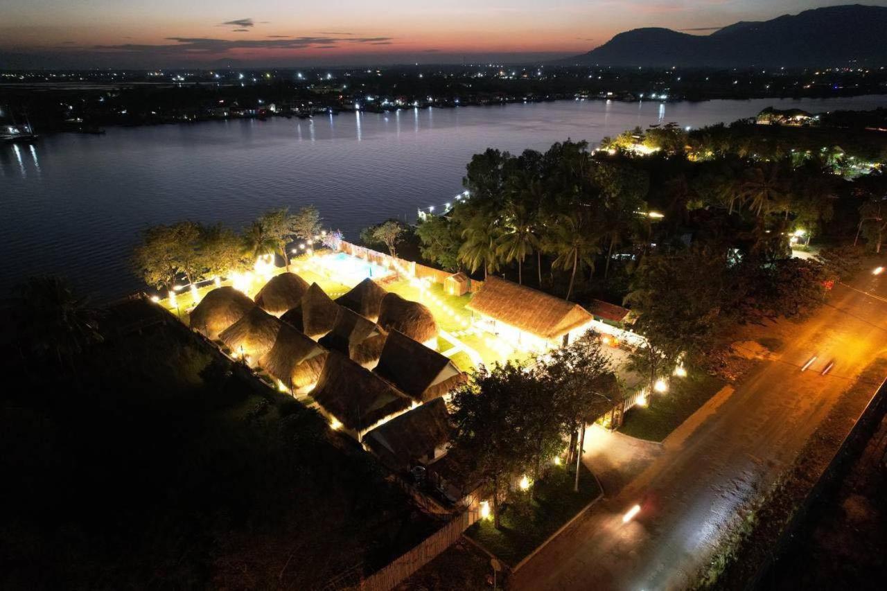 Sea Sand Resort Kampot Exterior photo