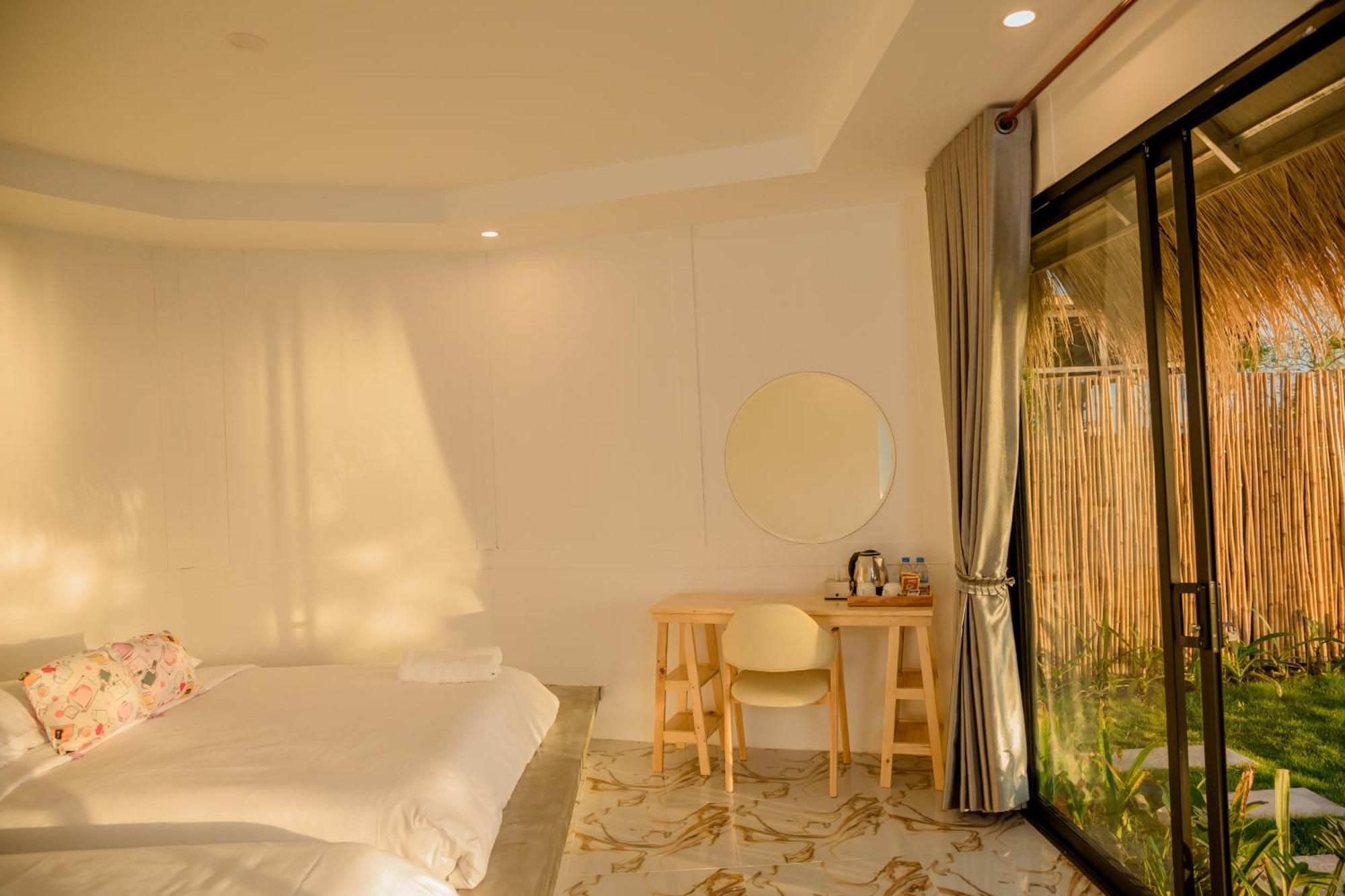 Sea Sand Resort Kampot Room photo